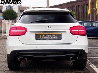 MERCEDES-BENZ GLA 200 7G-DCT Urban