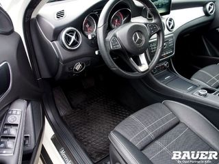 MERCEDES-BENZ GLA 200 7G-DCT Urban