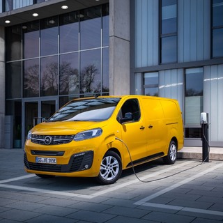 Opel Vivaro - Transporter mit mobilem Büro